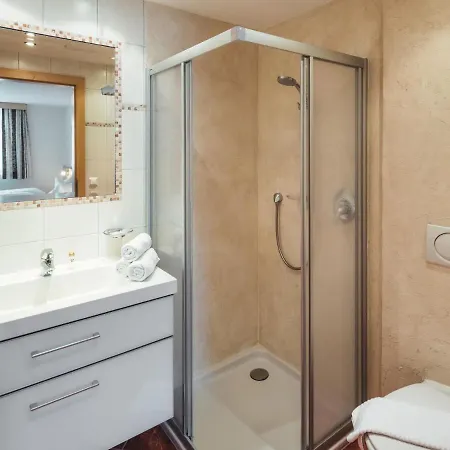 Ladis-6 By Interhome Ladis